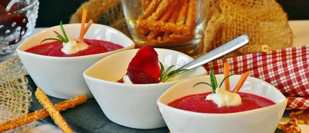 Tomato & Beetroot Soup - Image by -Rita-und mit from Pixabay