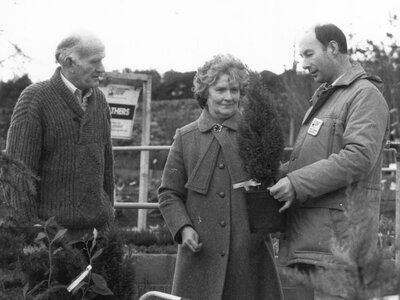 1989 - 'Crowning the Customer'