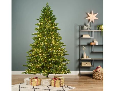 7ft PretoLit Galloway spruce - Image courtesy of Kaemingk