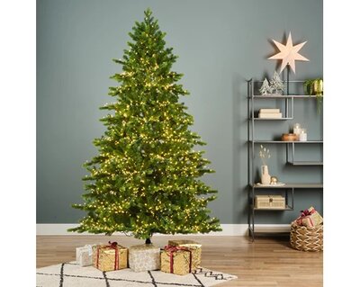 7ft PretoLit Galloway spruce - Image courtesy of Kaemingk