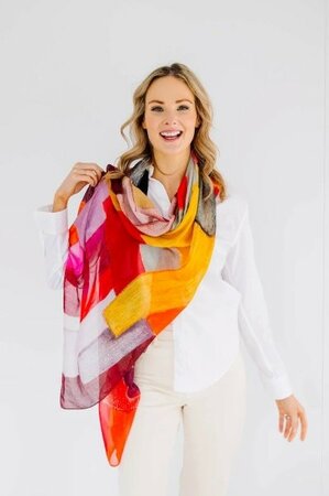 Rita Oates Scarf – Beyond Grey to Red -Image courtesy of Rita Oates