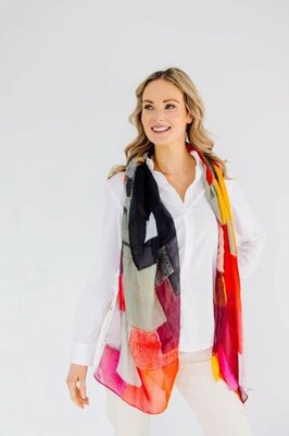 Rita Oates Scarf – Beyond Grey to Red -Image courtesy of Rita Oates