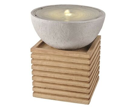 Bowl Fountain on square -Image courtesy of Kaemingk