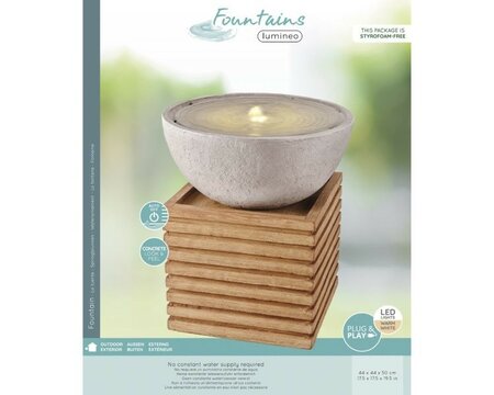 Bowl Fountain on square -Image courtesy of Kaemingk