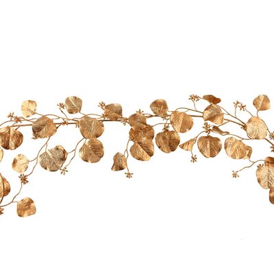 Cider Gum Garland - Image courtesy of Sage Decor