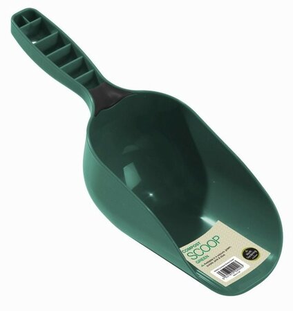 Garland Compost Scoop Green -Image courtesy of Unichem
