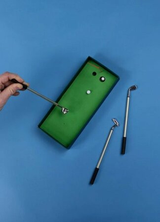 Golf Club Pens -Image courtesy of DesignWorks Ink.