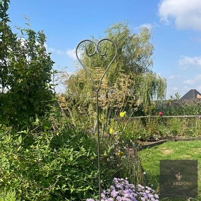 Heart shaped garden support -Image courtesy of LV Bespoke