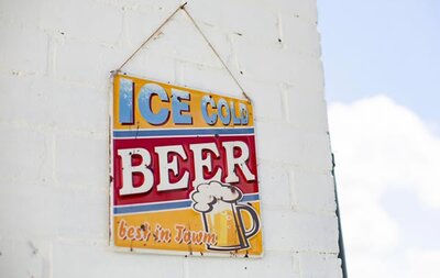 Ice Cold Beer sign
