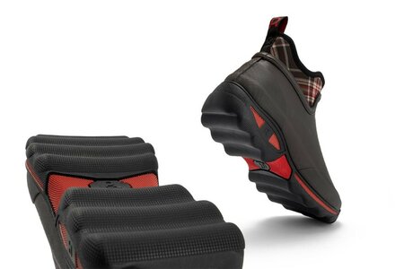 Lady's ankle book Plaid -Image courtesy of Rouchette