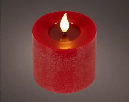 LED realistic wick candle - Image courtesy of Kaemingk