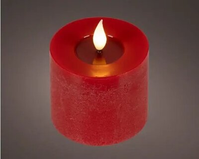 LED realistic wick candle - Image courtesy of Kaemingk