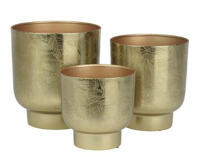 Planter iron with leaf pattern -Image courtesy of Kaemingk