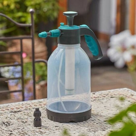 Pressure Sprayer -Image courtesy of Smart Garden Products