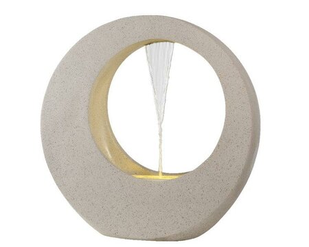 Round polyresin Fountain - image 1