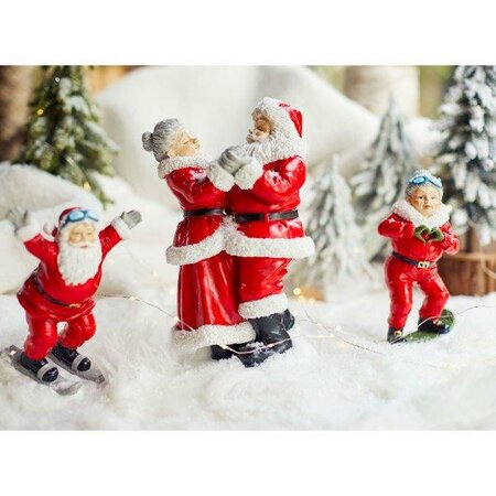 Santa skiing - image 2
