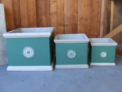 Square Pot with Badge (S) - image 4
