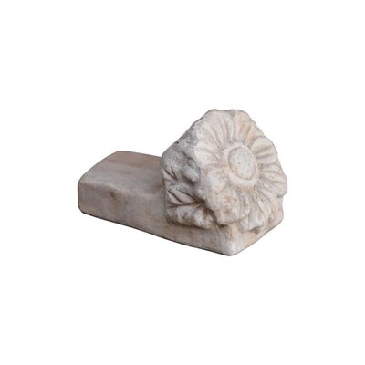 Sunflower Potstand - Image courtesy of Lemonfield Pottery