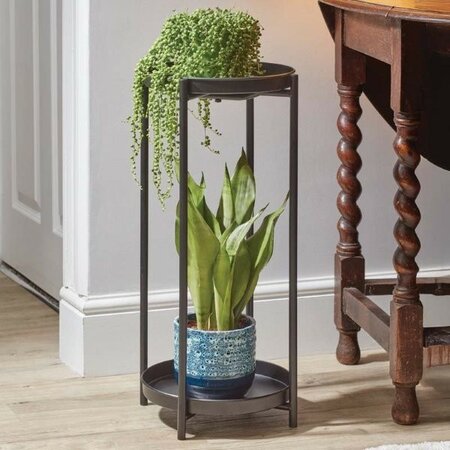 Two-Tier Pot Stand -Image courtesy of Smart Garden Products