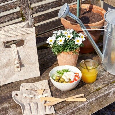 Wooden Cutlery Set With Linen - image 2