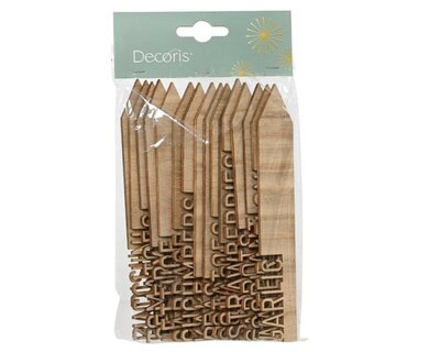 Wooden plant labels with names -Image courtesy of Kaemingk